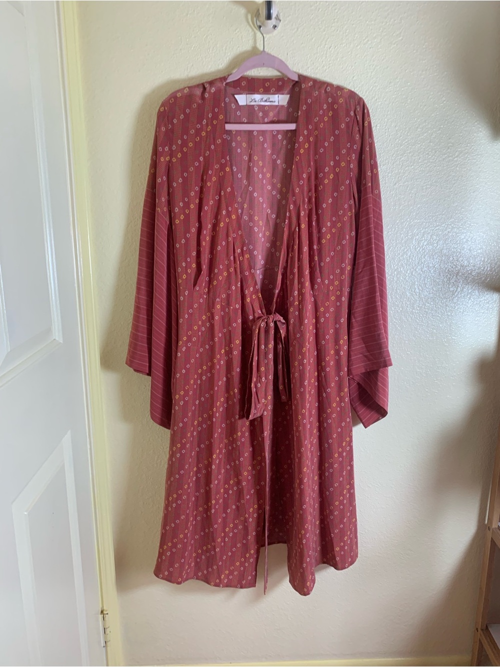 NWOT La Boheme Rust Red Printed Kimono-Style Tie Front Robe
